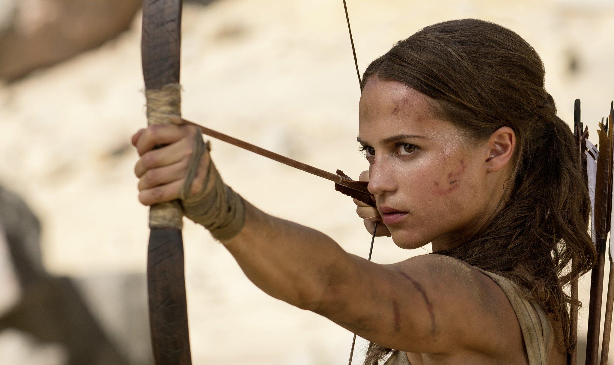 Фото - Tomb Raider: Лара Крофт: 2048x1219 / 219.42 Кб