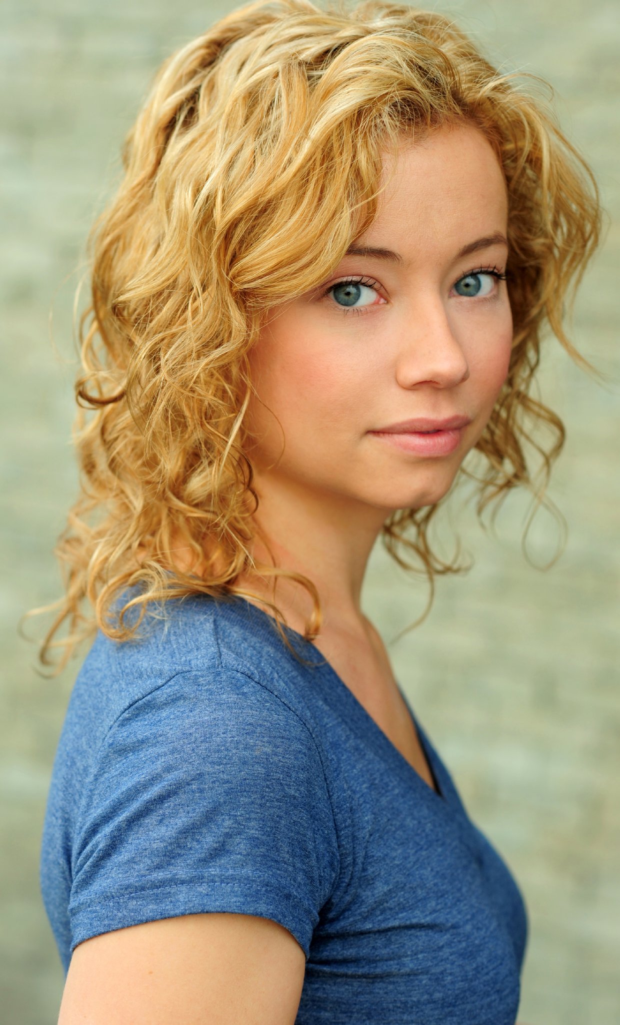 коллин фой фото. коллин фой. коллин фой нефть. коллин фой фигура. коллин фой.