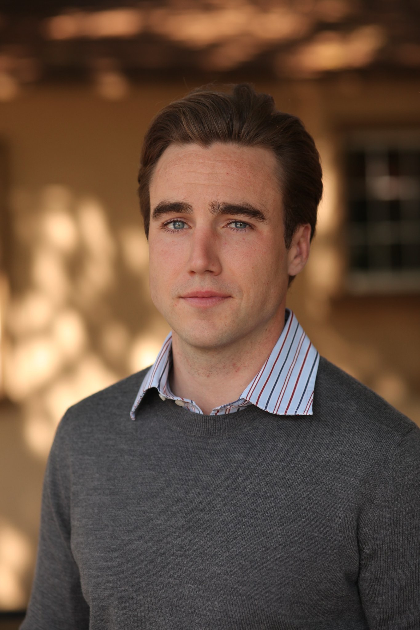 Дастин кино. Джеффри тэмбор в молодости. Джеффри тэмбор мэннинг. Сергей гармаш методе 2». Сергей гармаш в солнцезащитные очках.